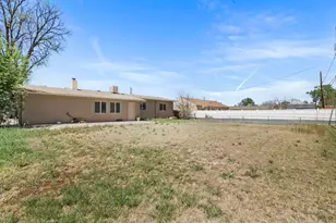 1618 Alexander Cir, Pueblo, CO 81001 - Photo 25