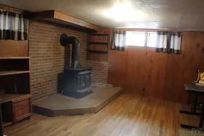 911 E 6th St, Pueblo, CO 81001 - Photo 13