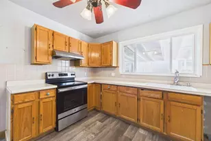 1213 E 13th St, Pueblo, CO 81001 - Photo 11