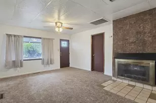 658 St Vrain Ave, Las Animas, CO 81054 - Photo 3