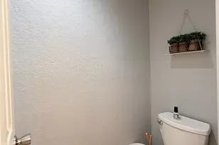 142 Douglas Ln, Pueblo, CO 81001 - Photo 21