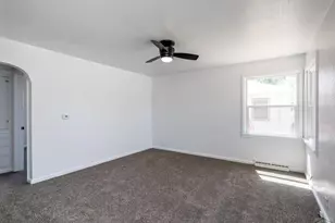 422 S Prairie Ave, Pueblo, CO 81005 - Photo 9