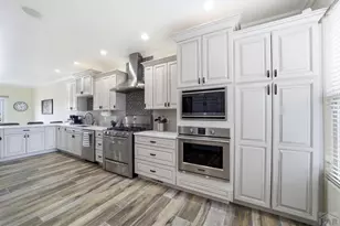 1024 S Greenbrier Dr, Pueblo West, CO 81007 - Photo 23