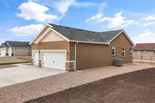 729 E Campbell, Pueblo West, CO 81007 - Photo 39
