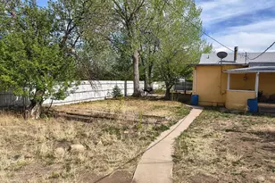 824 W 7th St, Walsenburg, CO 81089 - Photo 7