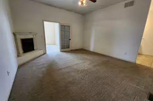 6055 Pine Bluff Dr, Pueblo, CO 81004 - Photo 9