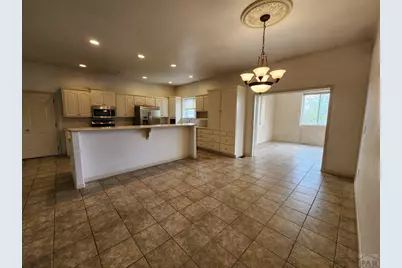 6055 Pine Bluff Dr, Pueblo, CO 81004 - Photo 7