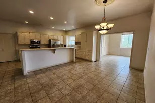 6055 Pine Bluff Dr, Pueblo, CO 81004 - Photo 7