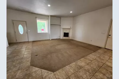 6055 Pine Bluff Dr, Pueblo, CO 81004 - Photo 3
