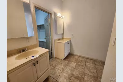 6055 Pine Bluff Dr, Pueblo, CO 81004 - Photo 11