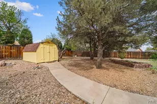 8 Courtney Pl, Pueblo, CO 81001 - Photo 33