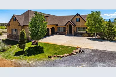 5672 St Charles River Dr, Pueblo, CO 81004 - Photo 3