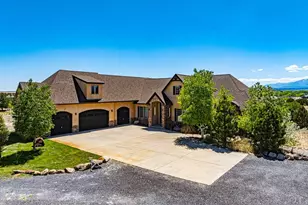 5672 St Charles River Dr, Pueblo, CO 81004 - Photo 5