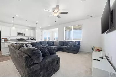 2213 Sunrise Ln, Pueblo, CO 81008 - Photo 5