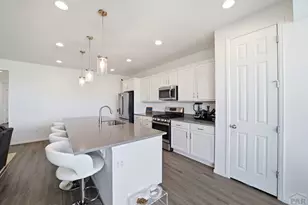 2213 Sunrise Ln, Pueblo, CO 81008 - Photo 3