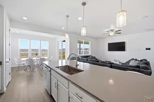 2213 Sunrise Ln, Pueblo, CO 81008 - Photo 11