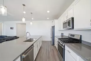 2213 Sunrise Ln, Pueblo, CO 81008 - Photo 13