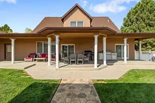 1180 S Oak Leaf Dr, Pueblo West, CO 81007 - Photo 13
