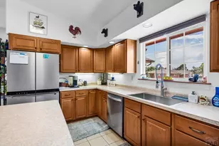 75 Wheatridge Dr, Pueblo, CO 81005 - Photo 9