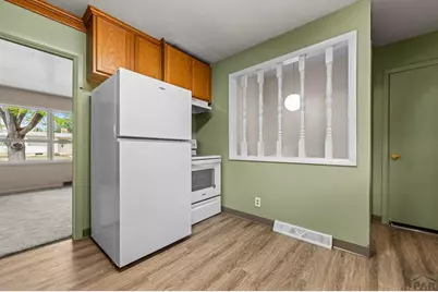 1806 Mackenzie Rd, Pueblo, CO 81001 - Photo 11