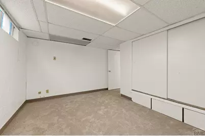1806 Mackenzie Rd, Pueblo, CO 81001 - Photo 25