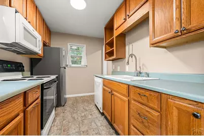 323 Arthur St, Pueblo, CO 81004 - Photo 9