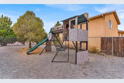 311 E Bond Dr, Pueblo, CO 81007 - Photo 31