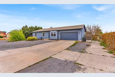 311 E Bond Dr, Pueblo, CO 81007 - Photo 3