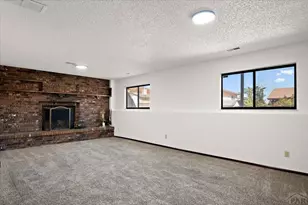 208 Starlite Dr, Pueblo, CO 81005 - Photo 31