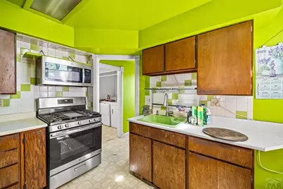 529 W Corona Ave, Pueblo, CO 81004 - Photo 7