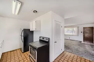 2032 Ridgewood Ln, Pueblo, CO 81005 - Photo 7