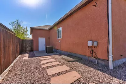 3313 Lions Pride Ln, Pueblo, CO 81005 - Photo 43