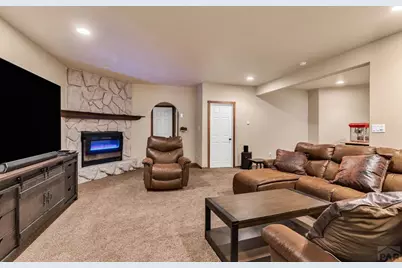 1737 N Silver Oak Lane, Pueblo West, CO 81007 - Photo 31