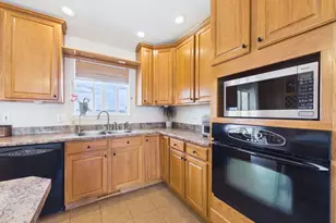221 W Bywood Dr, Pueblo West, CO 81007 - Photo 13