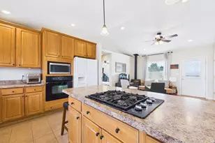 221 W Bywood Dr, Pueblo West, CO 81007 - Photo 17