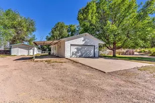 24860 Terry Ct, Pueblo, CO 81006 - Photo 3