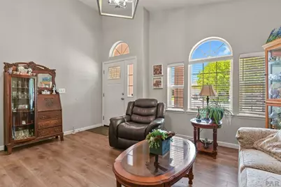 932 Pinecrest Dr, Pueblo, CO 81005 - Photo 9