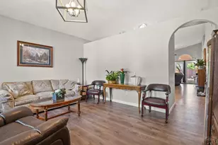 932 Pinecrest Dr, Pueblo, CO 81005 - Photo 7