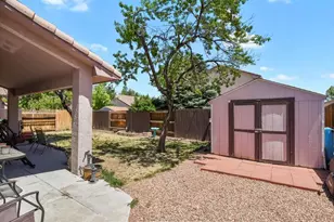 932 Pinecrest Dr, Pueblo, CO 81005 - Photo 33