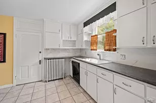 2028 N Greenwood St, Pueblo, CO 81003 - Photo 9