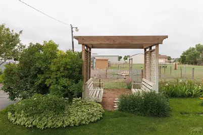843 Baxter Rd, Pueblo, CO 81006 - Photo 29