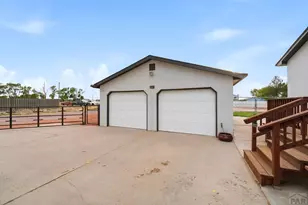 1069 Meadow Ln, Pueblo, CO 81006 - Photo 35