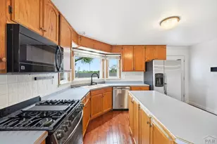 1069 Meadow Ln, Pueblo, CO 81006 - Photo 7