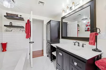1069 Meadow Lane, Pueblo, CO 81006 - Photo 11