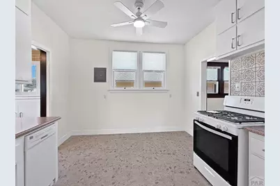 1206 E 6th St, Pueblo, CO 81001 - Photo 9