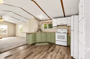 2929 Applewood Dr, Colorado City, CO 81019 - Photo 5