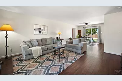 57 W Bonanza Dr, Pueblo, CO 81007 - Photo 5