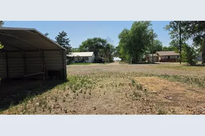 806 S 13th St, Lamar, CO 81052 - Photo 27