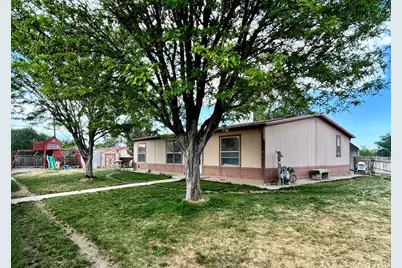 2137 W 20th St, Pueblo, CO 81003 - Photo 5