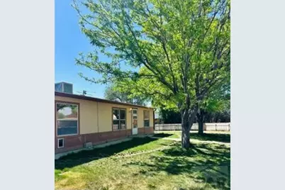 2137 W 20th St, Pueblo, CO 81003 - Photo 3